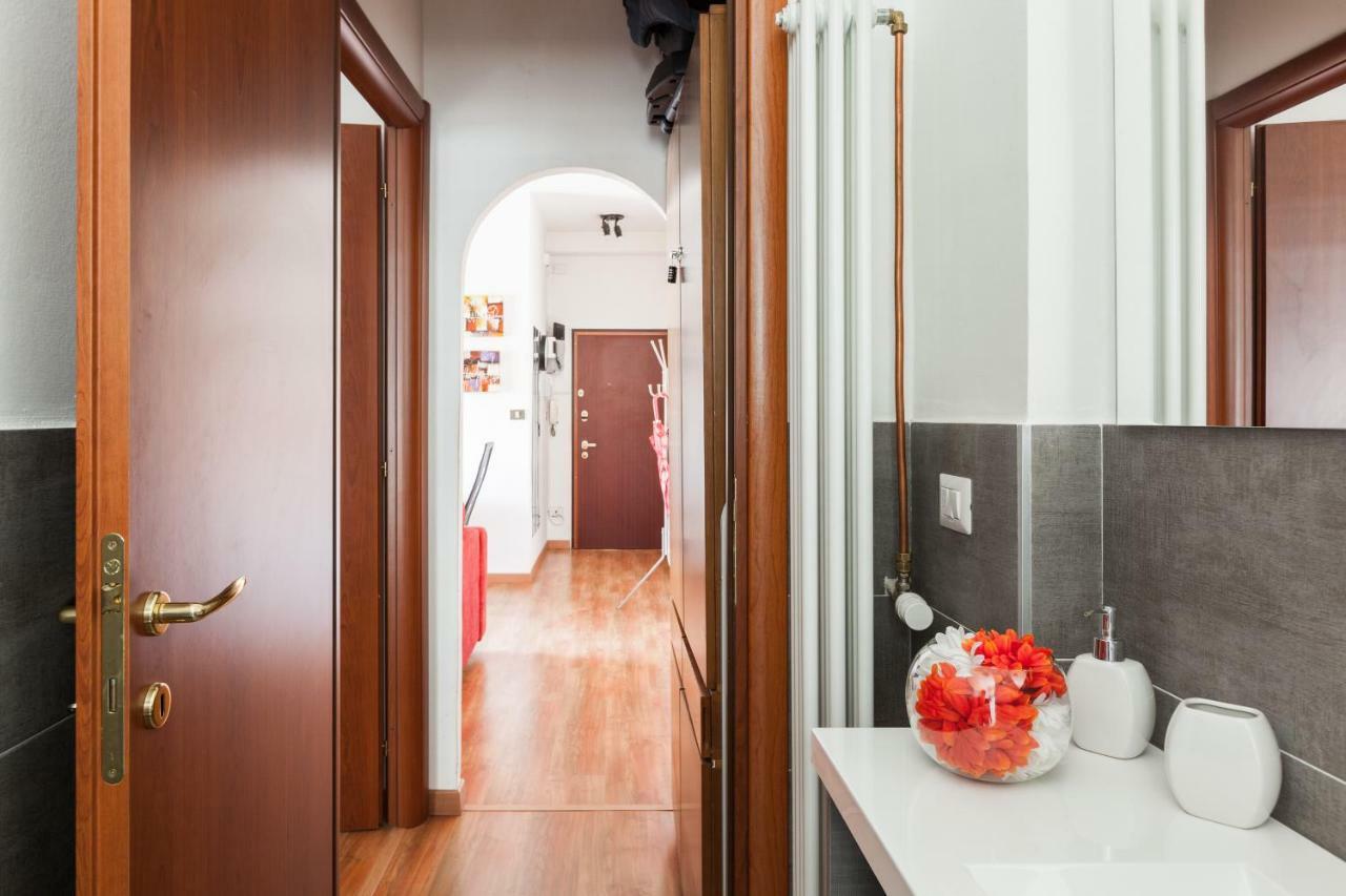 Milano Apartment Ana Екстер'єр фото